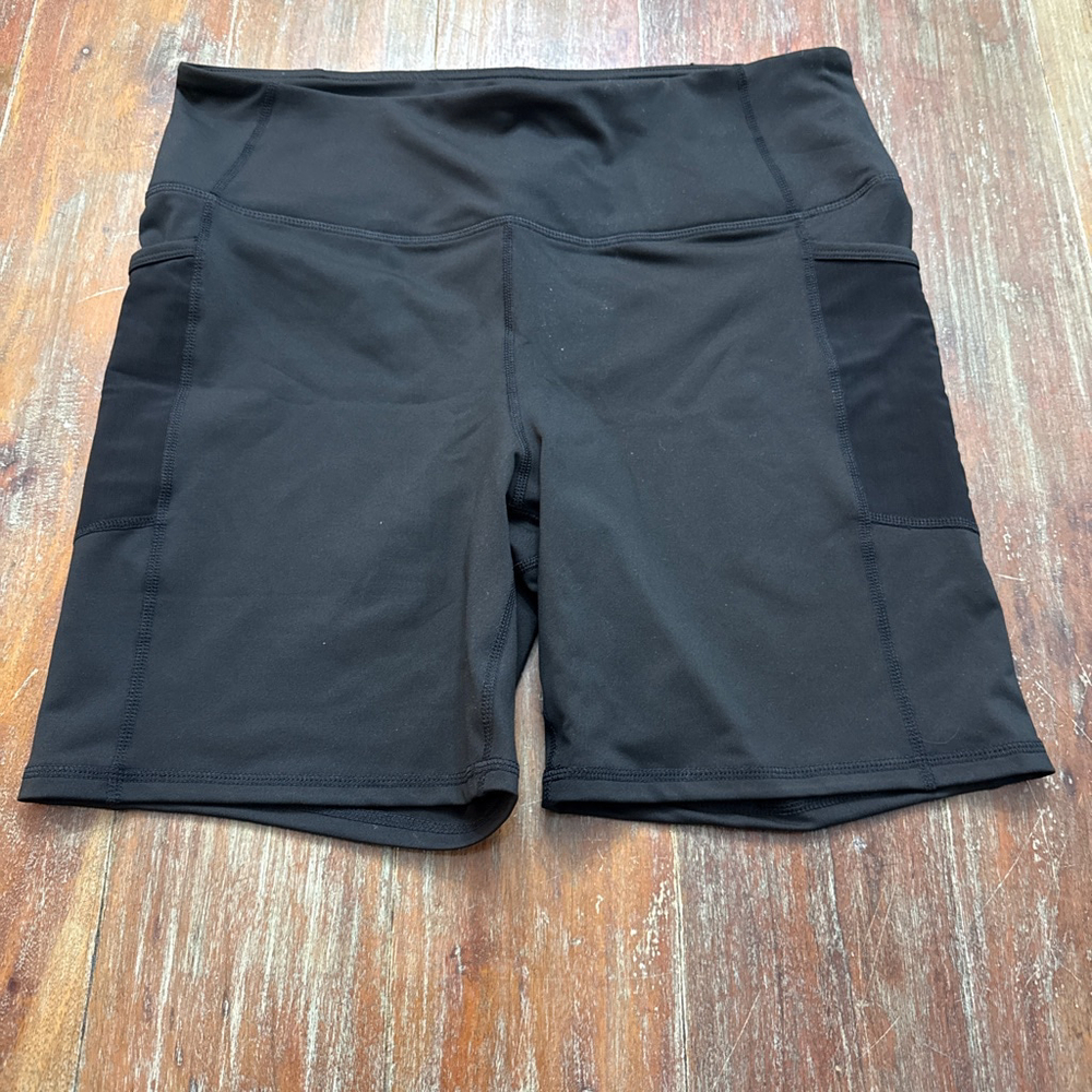 Gaiam Black Bike Shorts Athletic Gym Workout XL